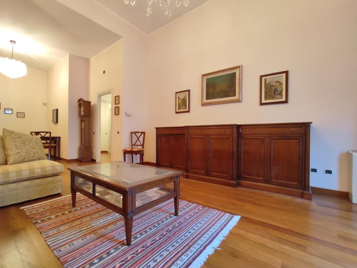 Castello Suite ตูริน ภายนอก รูปภาพ