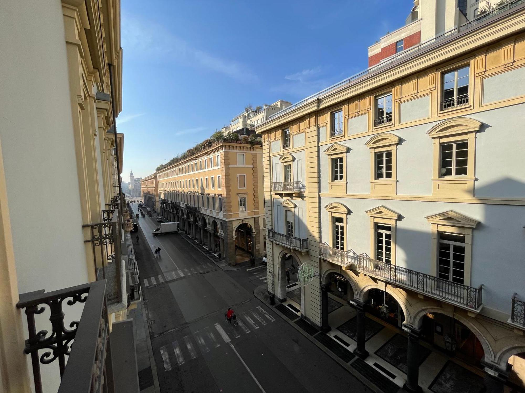 Castello Suite ตูริน ภายนอก รูปภาพ