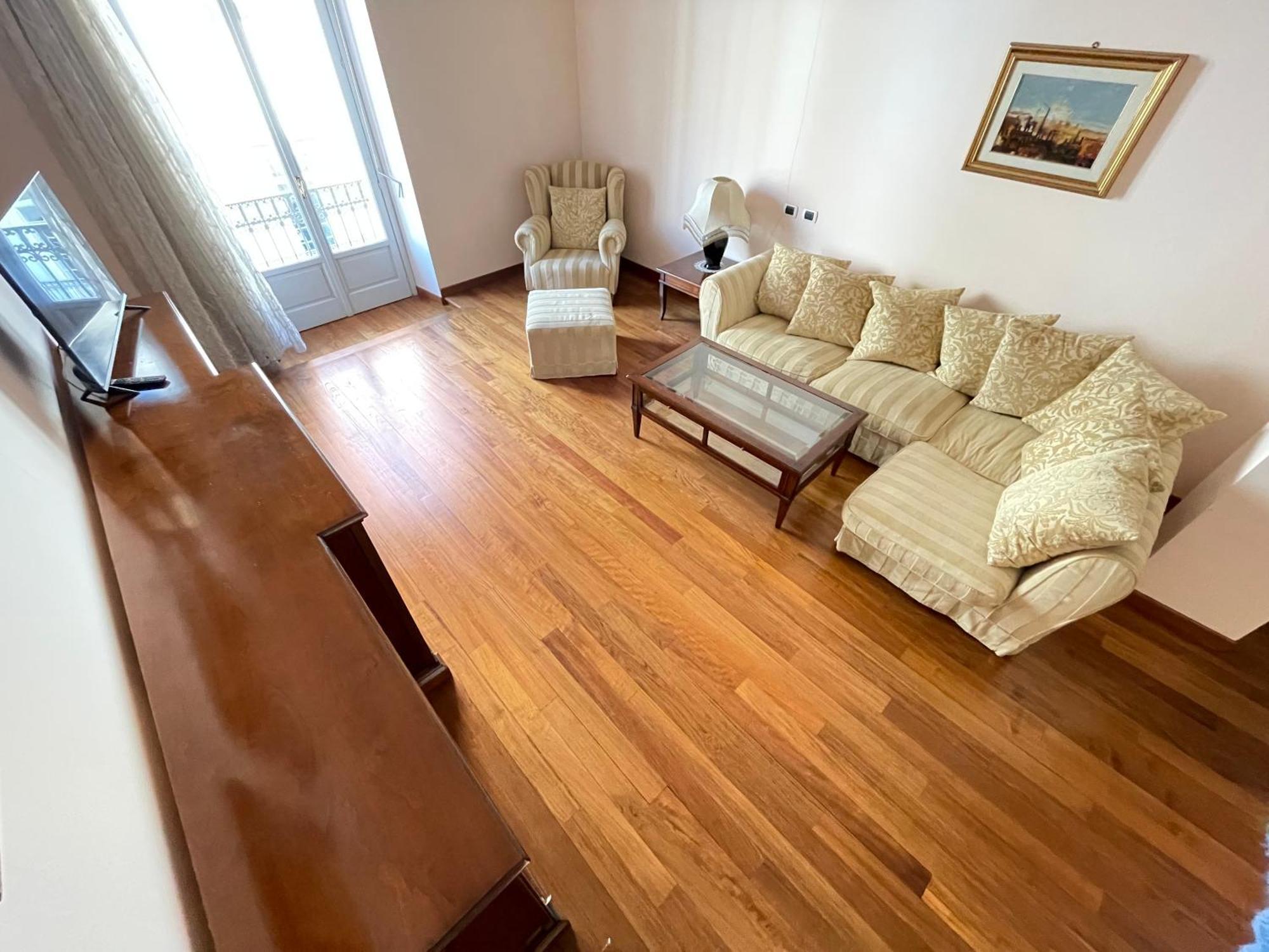 Castello Suite ตูริน ภายนอก รูปภาพ