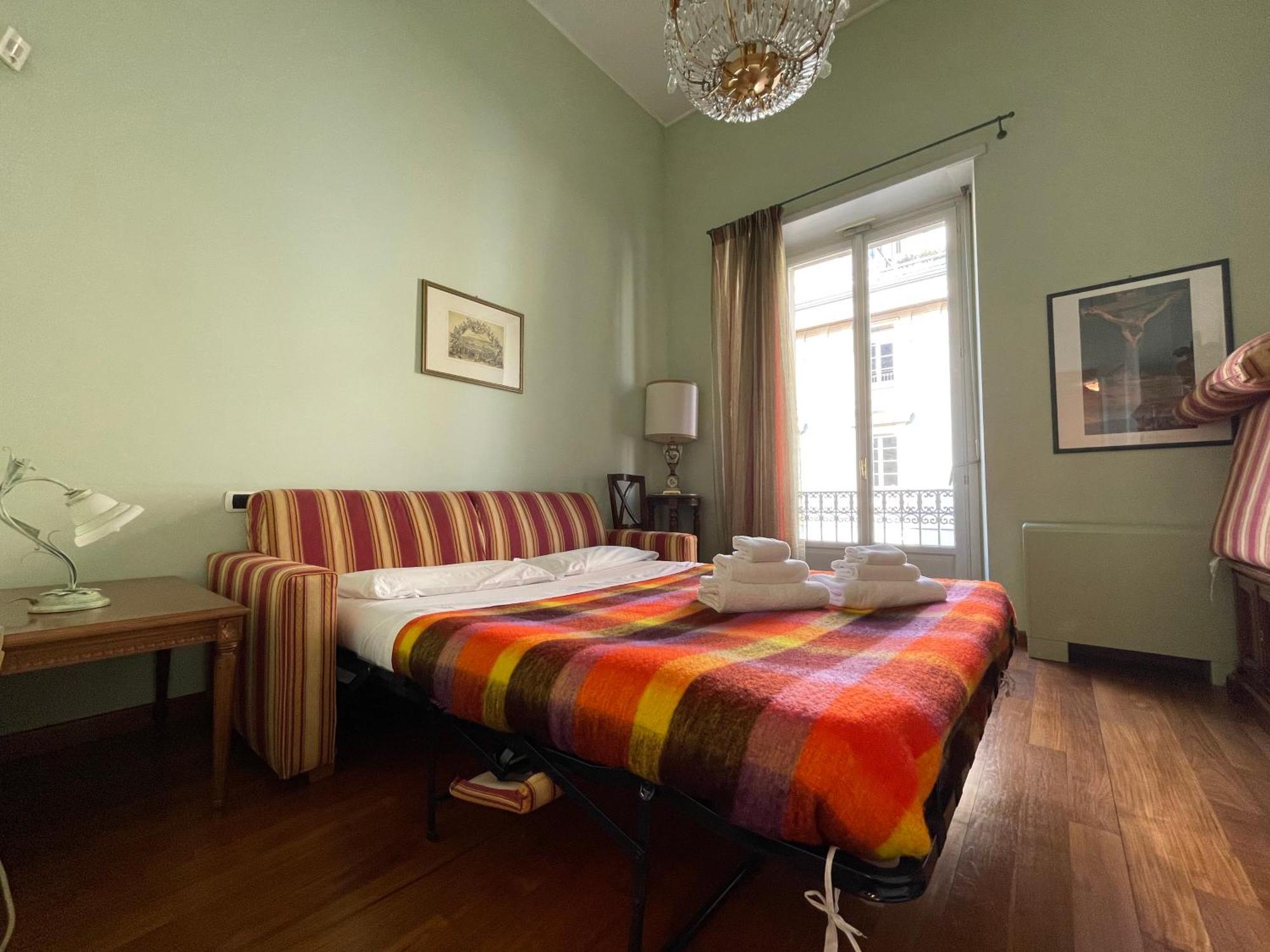 Castello Suite ตูริน ภายนอก รูปภาพ