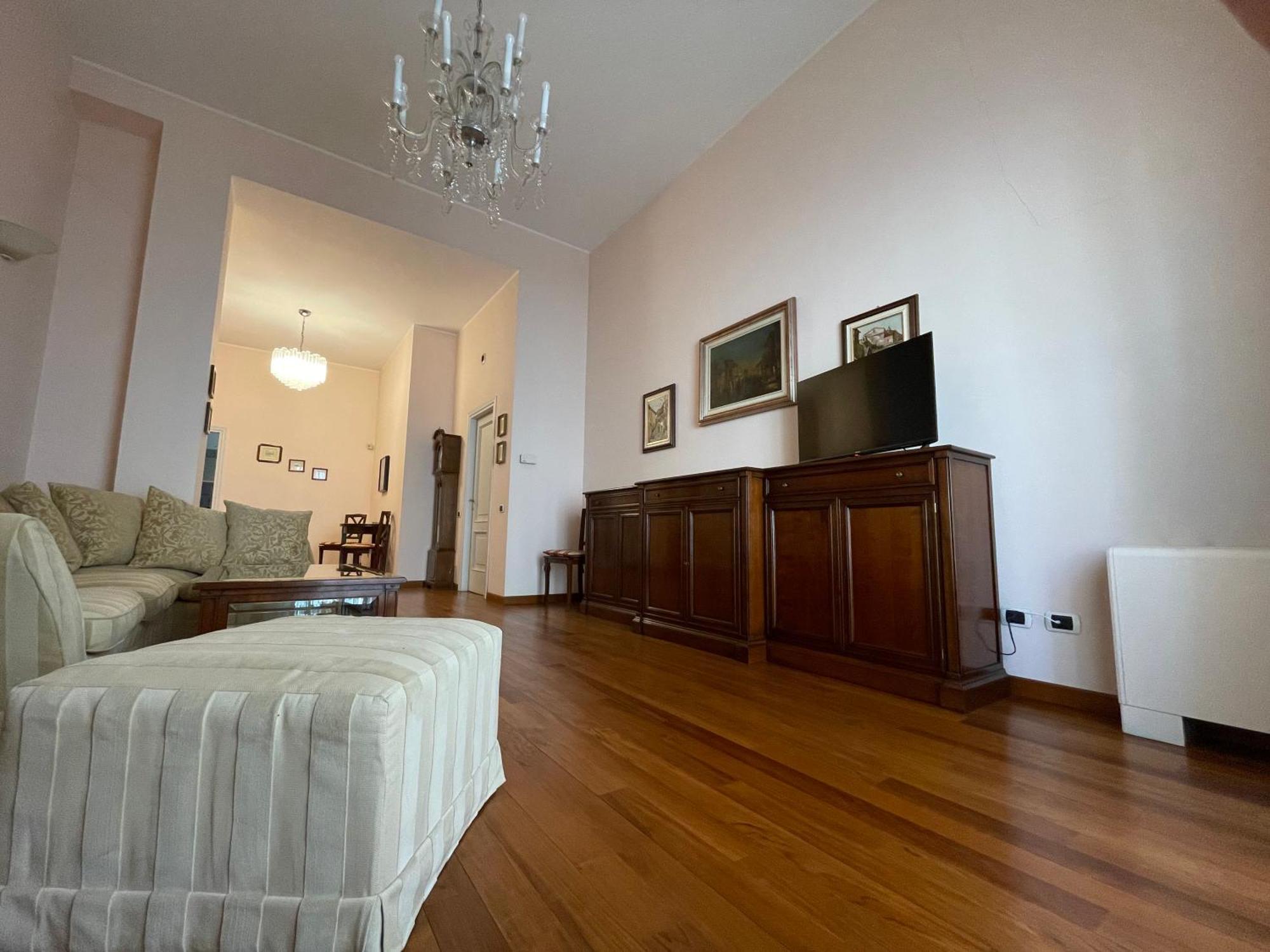 Castello Suite ตูริน ภายนอก รูปภาพ