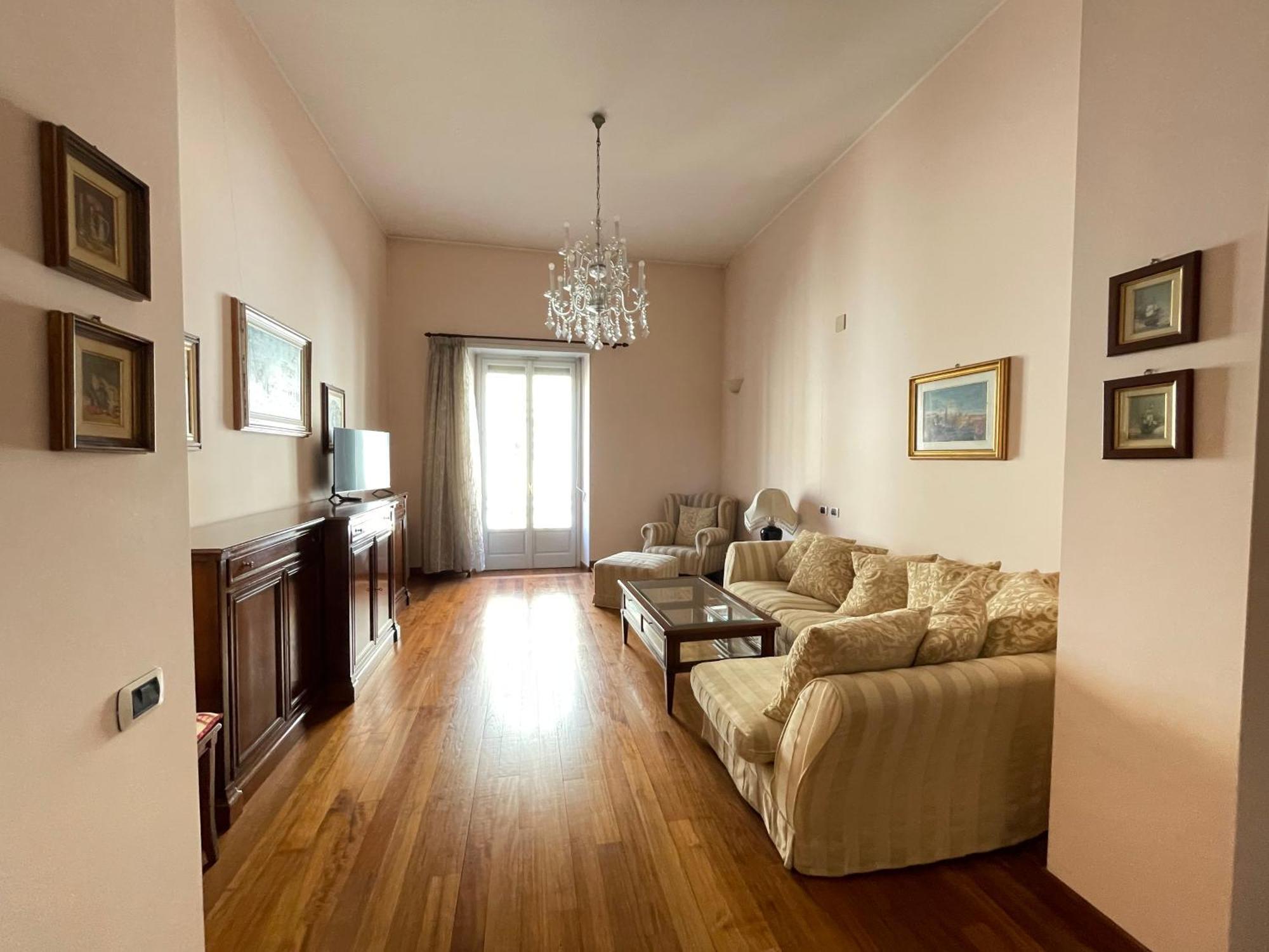 Castello Suite ตูริน ภายนอก รูปภาพ