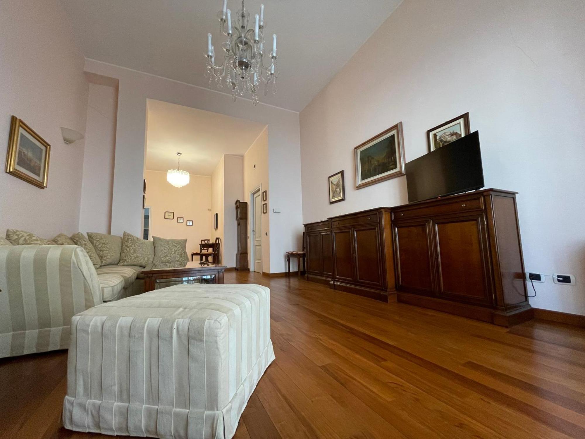Castello Suite ตูริน ภายนอก รูปภาพ